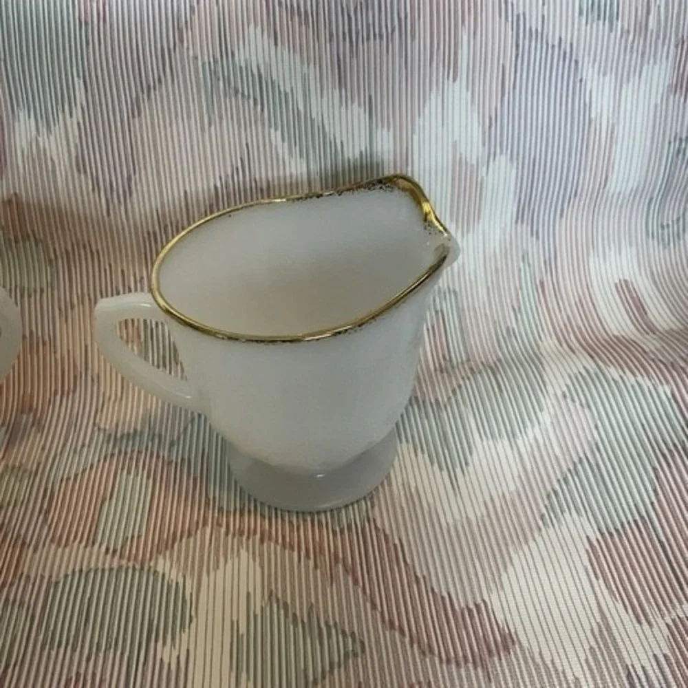 VTG Anchor Hocking White Oven Fire King Milk/Creamer &‎ Sugar Cup Set USA Glass